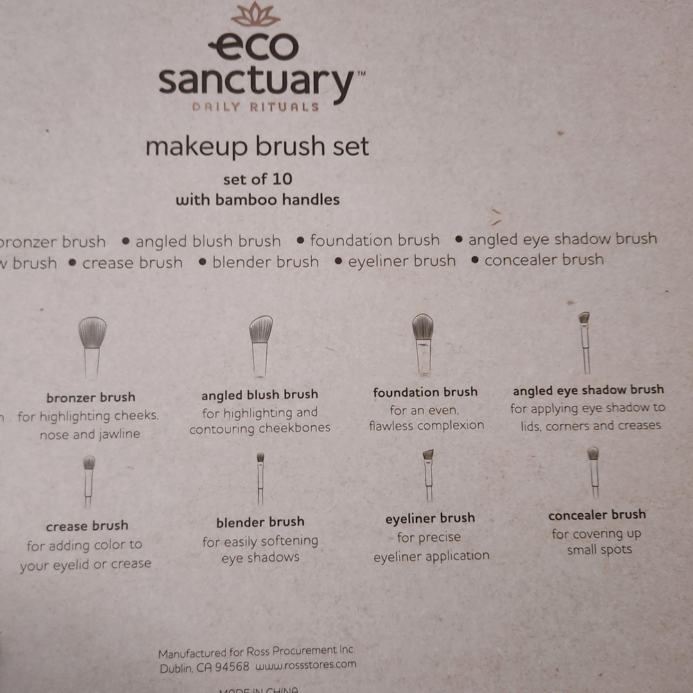 NEW ECO Sanctuary Makeup Brush Set with Bamboo Handles (10 Brushes Total) - Picture 5 of 7
